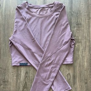 *Discontinued* Alphalete Collective Long Sleeve Crop Top